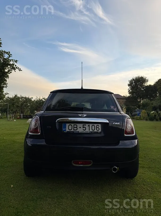Mini One 2009 photo 2