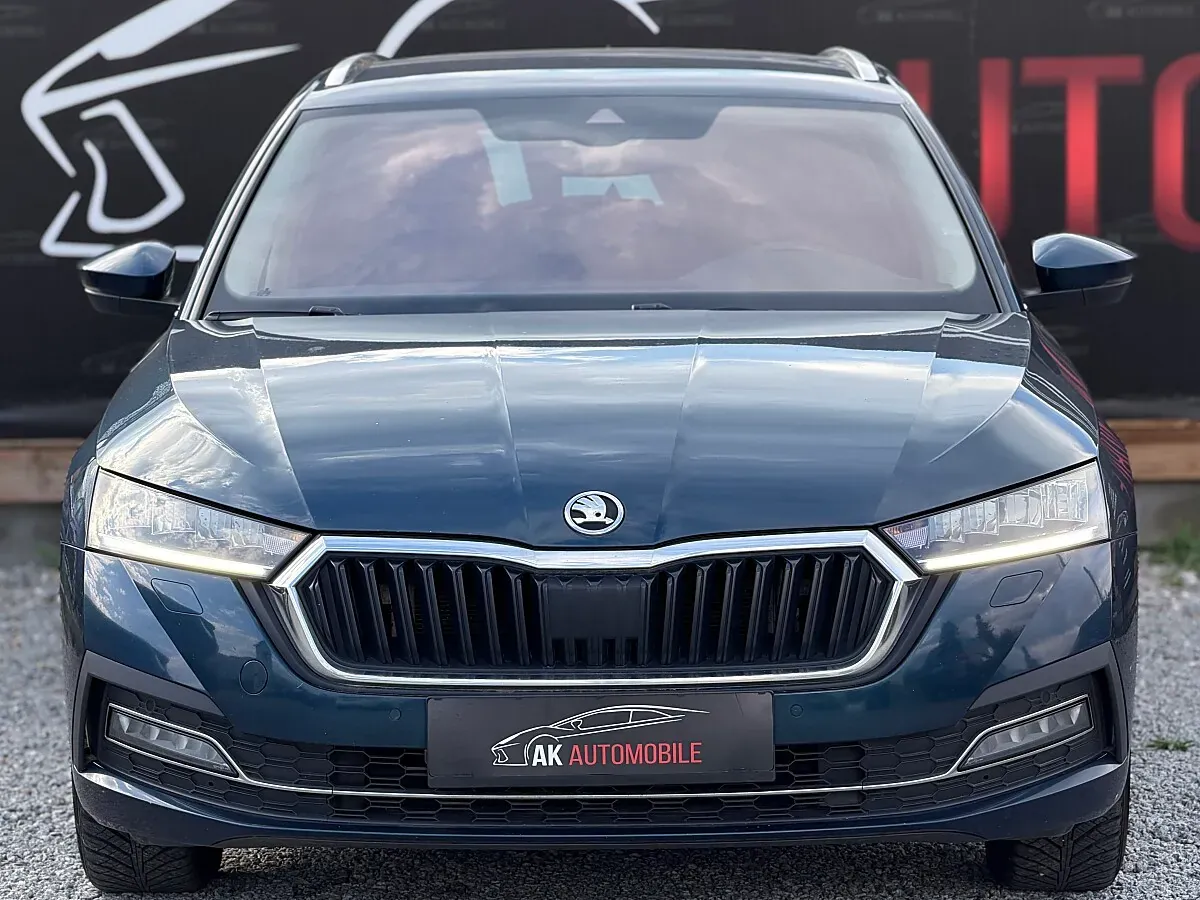 Skoda Octavia 2021 photo 2