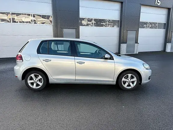 Volkswagen Golf 6 2012 photo 2