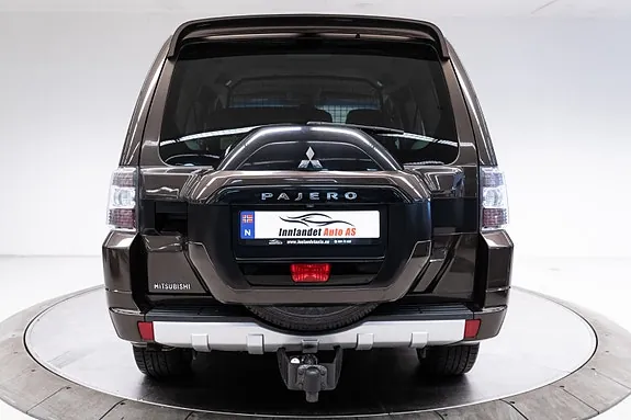 Mitsubishi Pajero 2017 photo 4