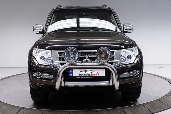 Mitsubishi Pajero 2017 photo 3