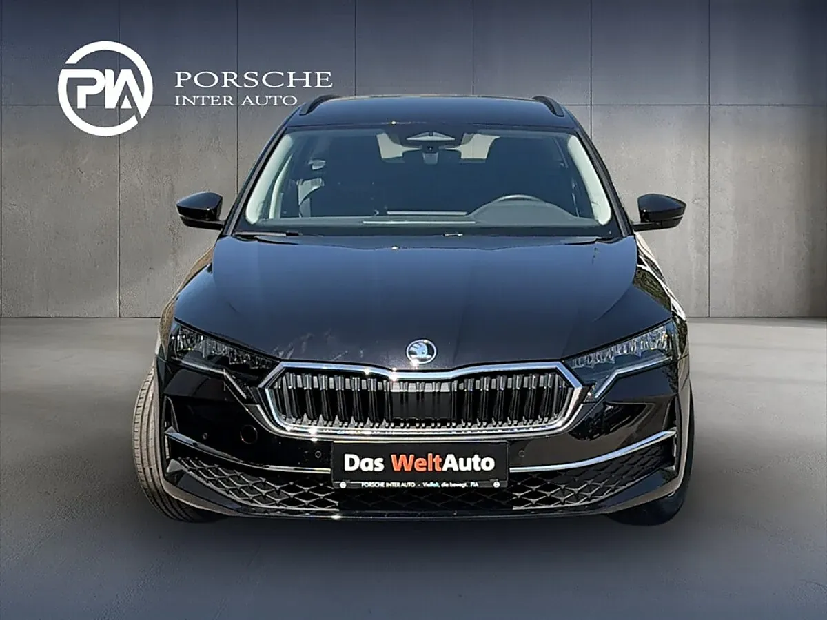 Skoda Octavia 2025 photo 2