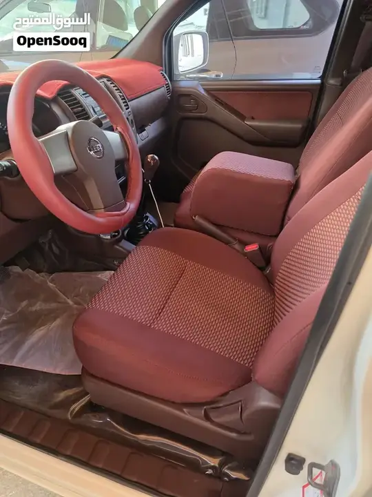 Nissan Navara 2012 photo 4