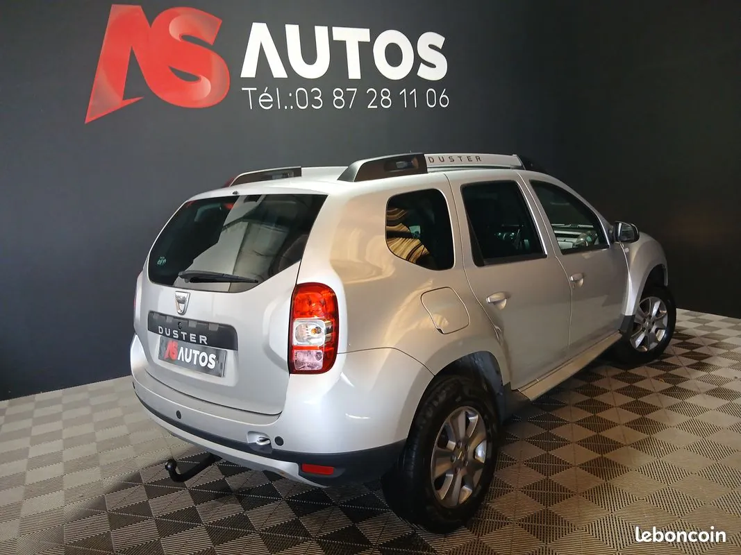 Dacia Duster 2015 photo 2