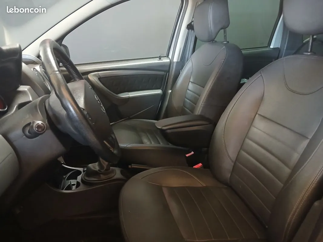 Dacia Duster 2015 photo 3