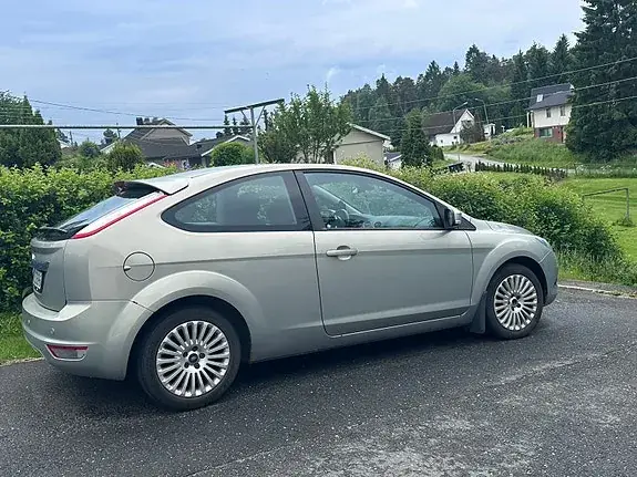 Ford Focus 2009 photo 3