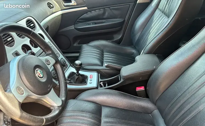Alfa Romeo 159 2007 photo 3