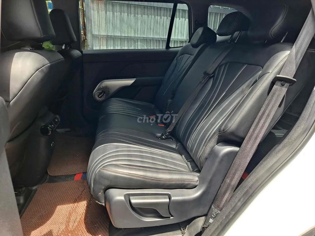 Vinfast Limo Green