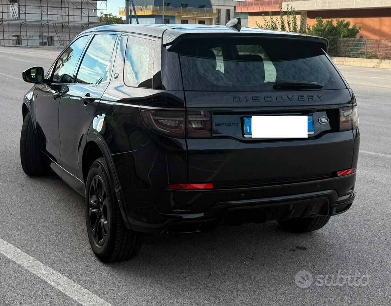 Land Rover Discovery Sport 2022 photo 5