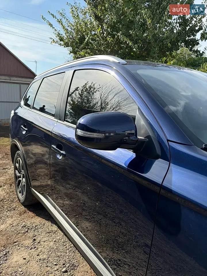 Mitsubishi Outlander 2014 photo 4