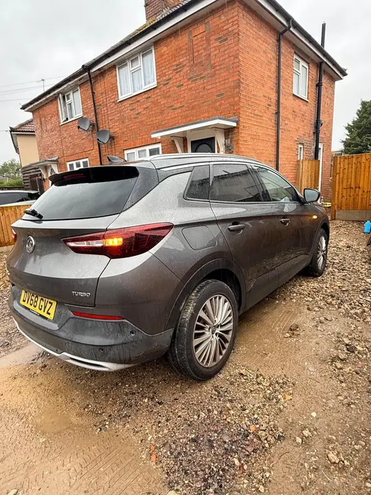 Vauxhall Grandland X 2018 photo 3