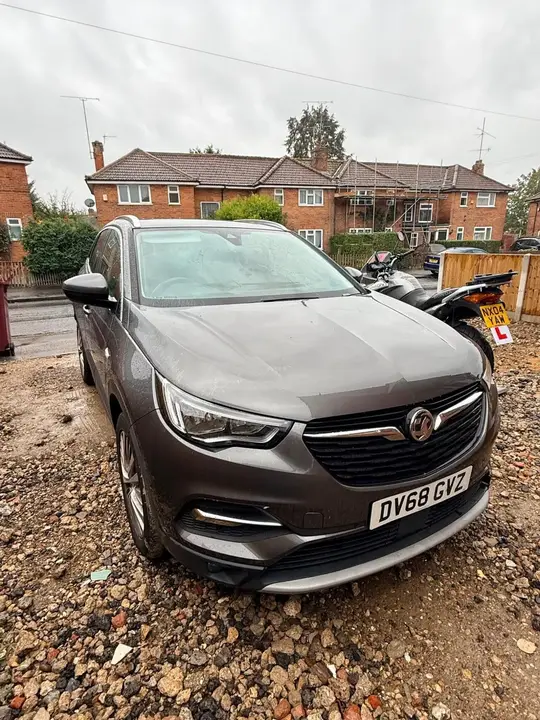 Vauxhall Grandland X 2018 photo 2