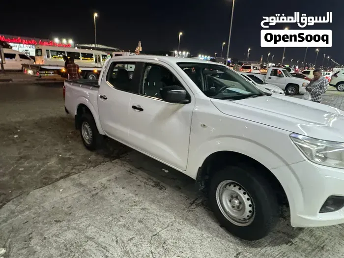 Nissan Navara 2018 photo 4