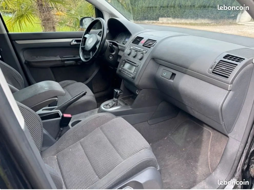 Volkswagen Touran 2005 photo 3