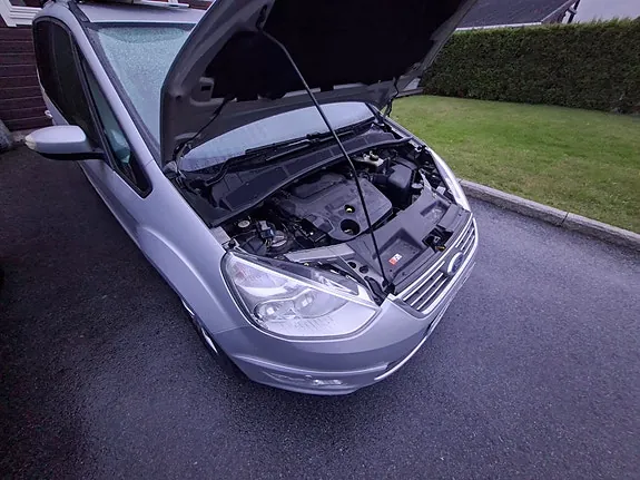Ford Galaxy 2013 photo 2