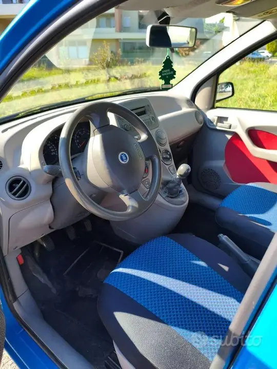Fiat Panda 2004 photo 2