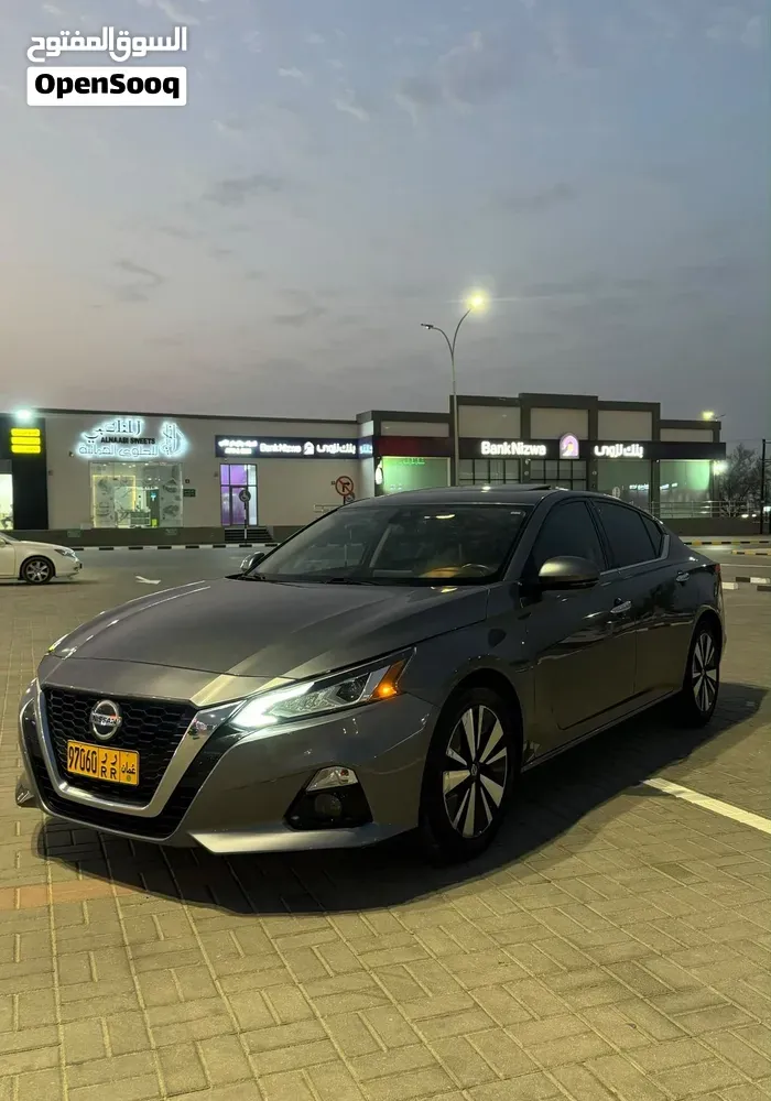 Nissan Altima