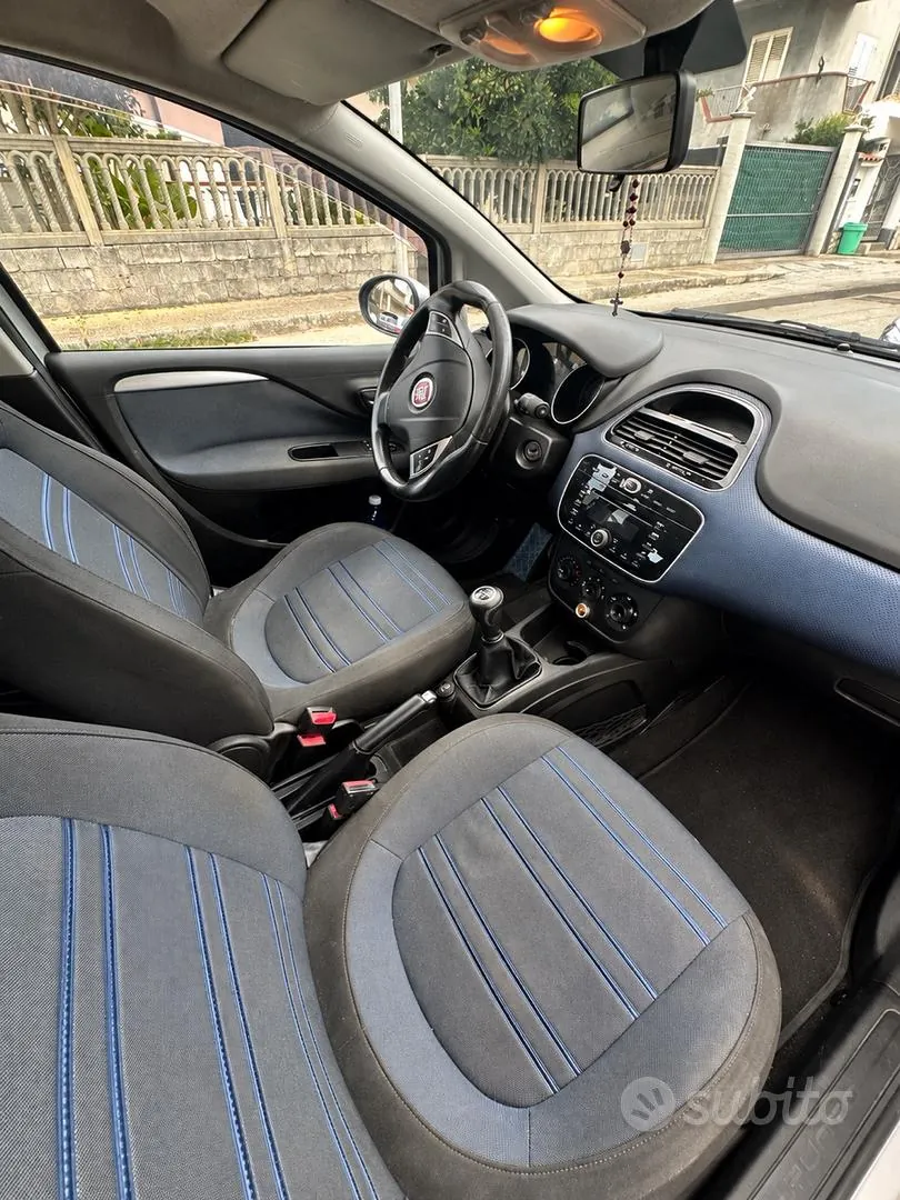 Fiat Punto Evo 2011 photo 5