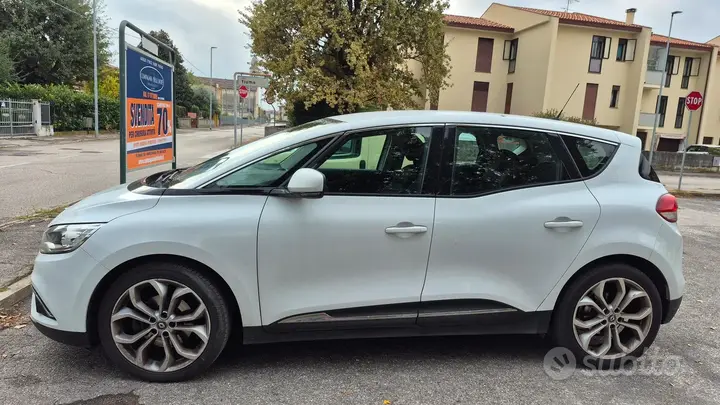 Renault Scenic 2017 photo 3