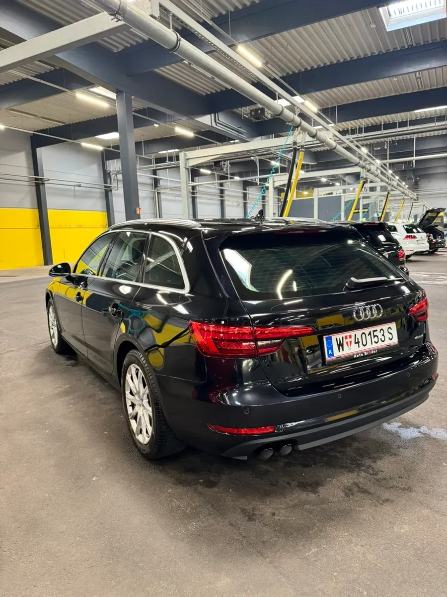 Audi A4 2016 photo 2