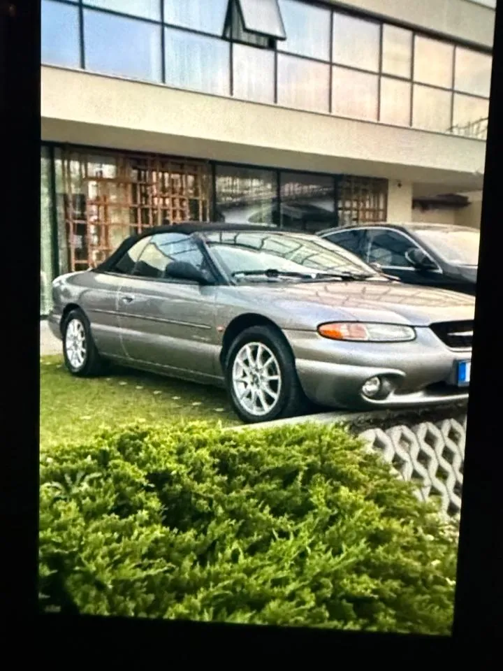 Chrysler Stratus