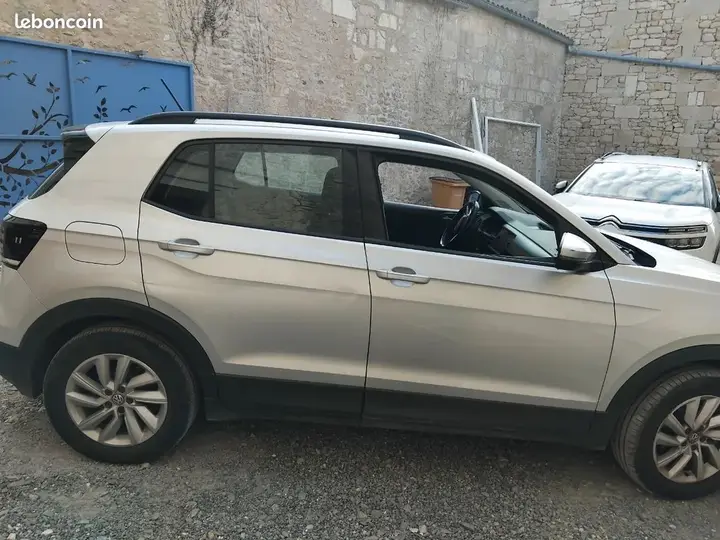 Volkswagen T-Cross 2019 photo 2