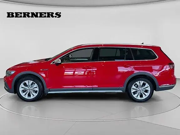 Volkswagen Passat Alltrack 2021 photo 2