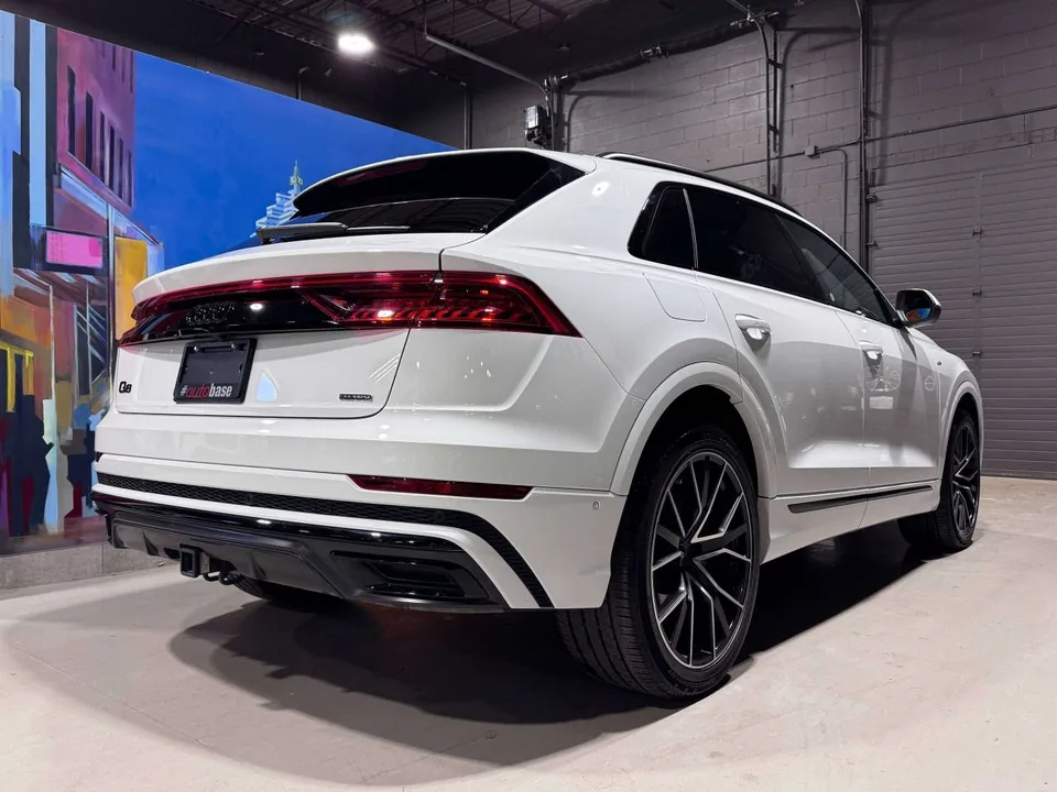Audi Q8 2023 photo 2