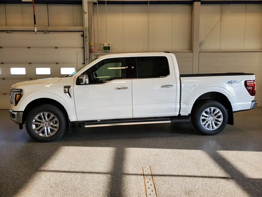 Ford F-150 2026 photo 2