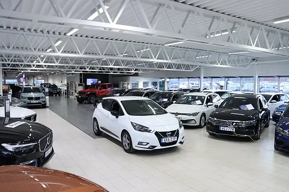 Nissan Micra 2022 photo 2