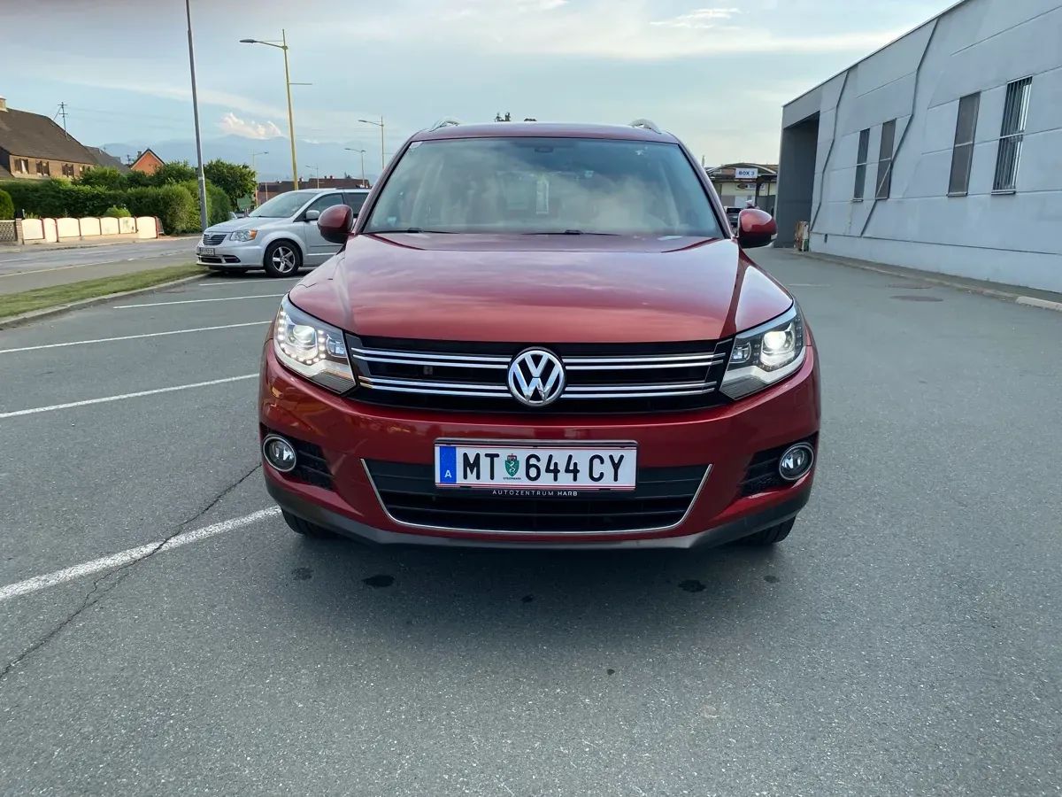 Volkswagen Tiguan 2011 photo 2