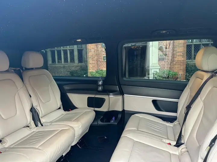 Mercedes-Benz V-Class 2022 photo 3