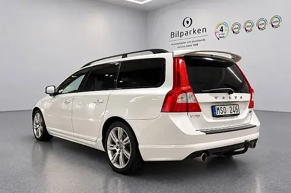 Volvo V70 2012 photo 3