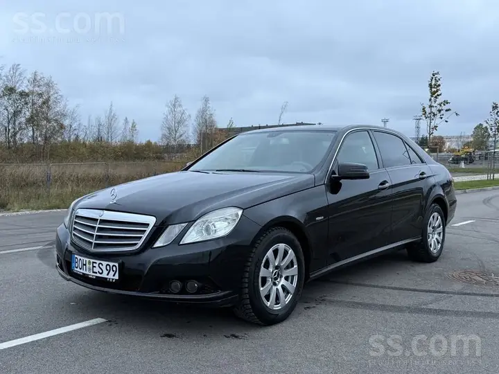 Mercedes-Benz E220 2010 photo 3
