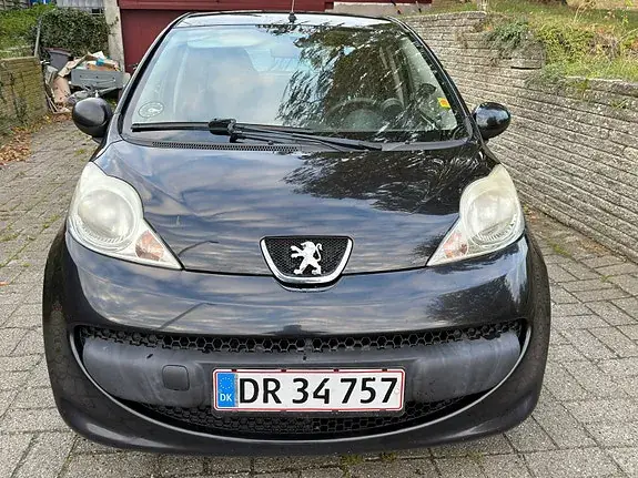 Peugeot 107 2008 photo 2
