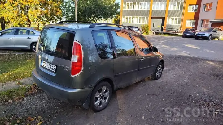 Skoda Roomster 2007 photo 4