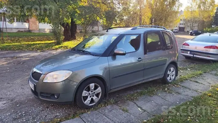 Skoda Roomster 2007 photo 2