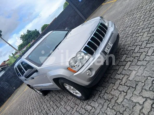 Jeep Grand Cherokee 2005 photo 2