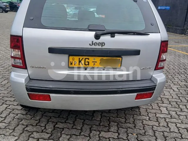 Jeep Grand Cherokee 2005 photo 4