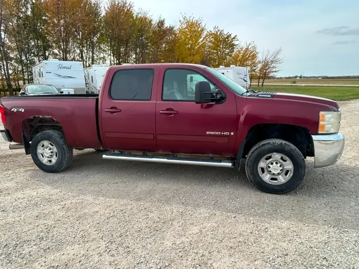 Chevrolet Silverado 2500 2007 photo 3