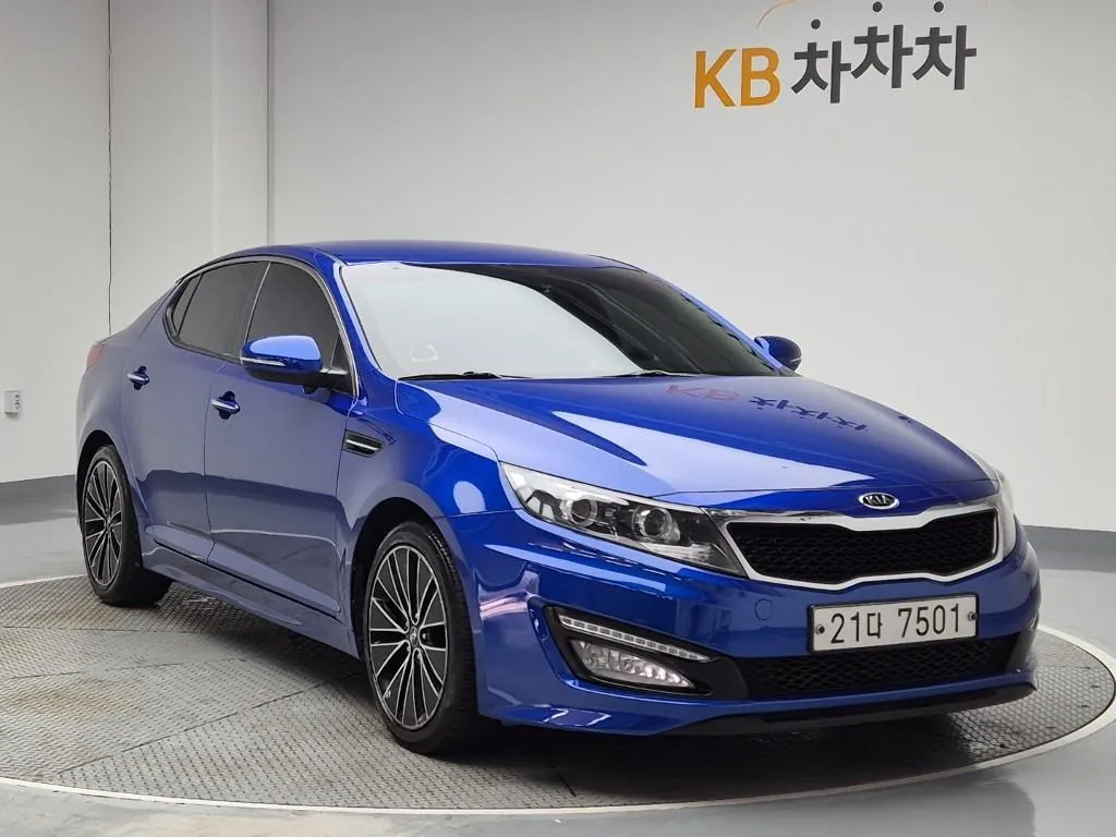 Kia K5 2011 photo 4