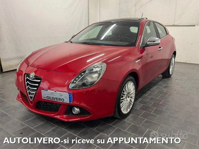 Alfa Romeo Giulietta 2014 photo 2