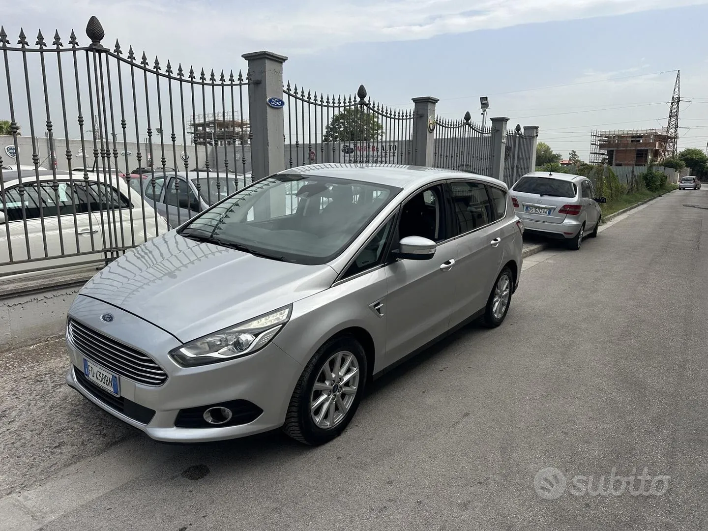 Ford S-Max