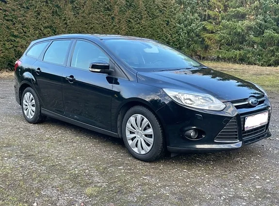 Ford Focus 2012 photo 2