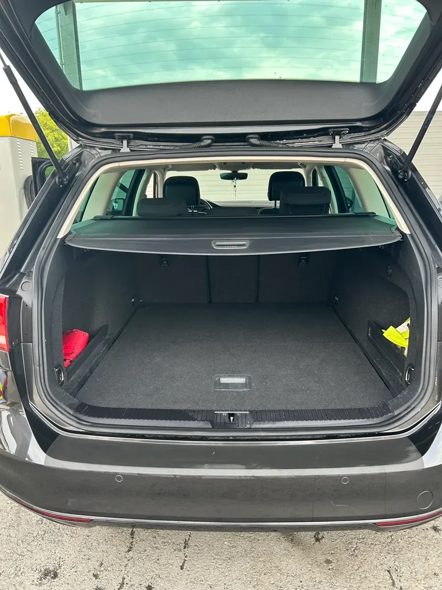 Volkswagen Passat 2019 photo 3