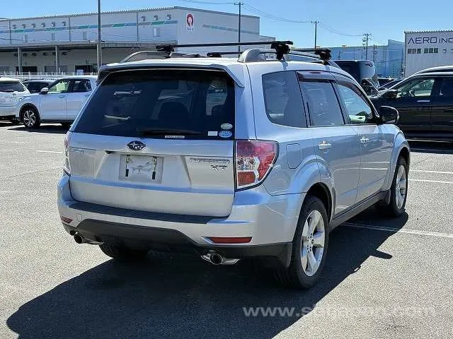 Subaru Forester 2011 photo 4