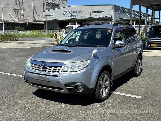 Subaru Forester 2011 photo 2