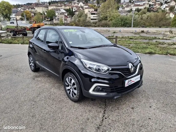 Renault Captur 2018 photo 2