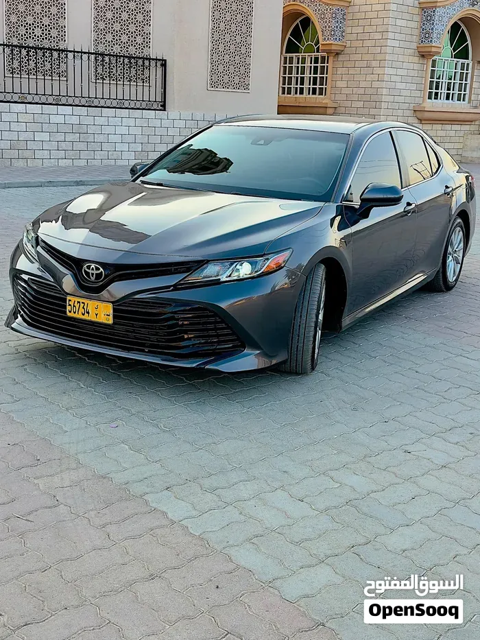 Toyota Camry 2019 photo 2