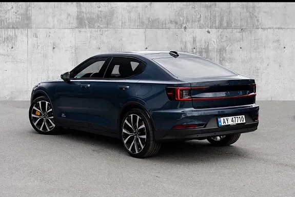 Polestar 2 2026 photo 2